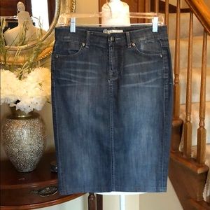 Level 99 denim skirt size 25.